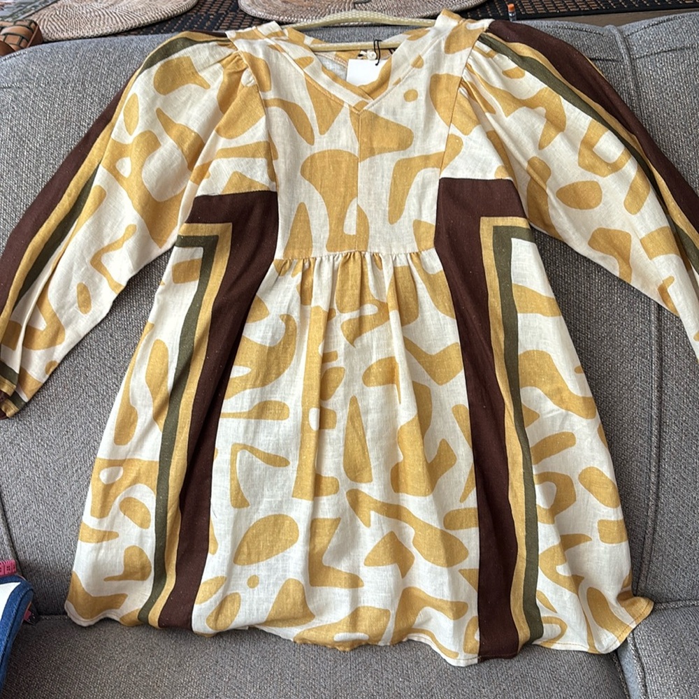 Zara size 8 Abstract Patterned Dress with Long Sleeves